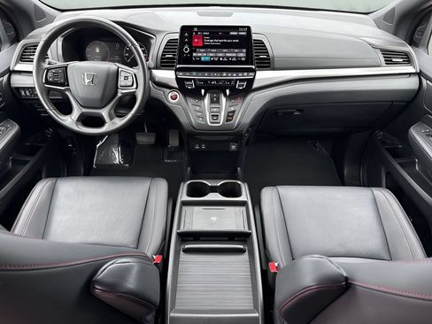 Used 2025 Honda Odyssey Sport-L image 16