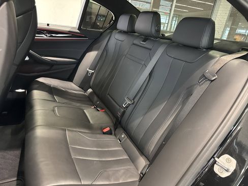 Used 2021 BMW M5 w/ Executive Package image 42