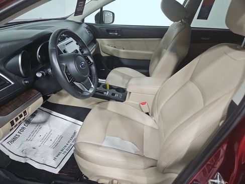 Used 2019 Subaru Outback 2.5i Limited w/ Popular Package #2 AWD/4WD image 10