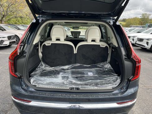 New 2026 Volvo XC90 B6 Ultra w/ Protection Package image 12