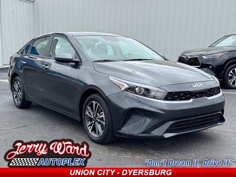 Used 2024 Kia Forte LXS FWD image 1