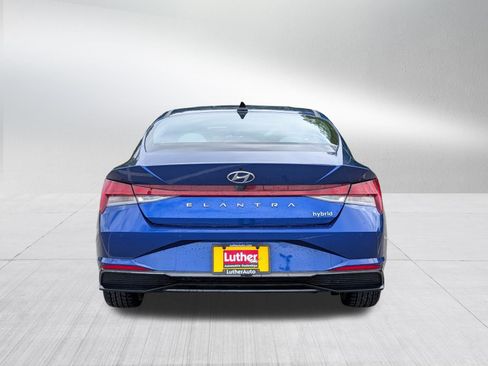 Used 2023 Hyundai Elantra Limited FWD image 6