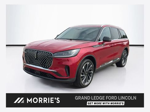 Used 2025 Lincoln Aviator Reserve w/ Equipment Group 201A AWD/4WD image 1
