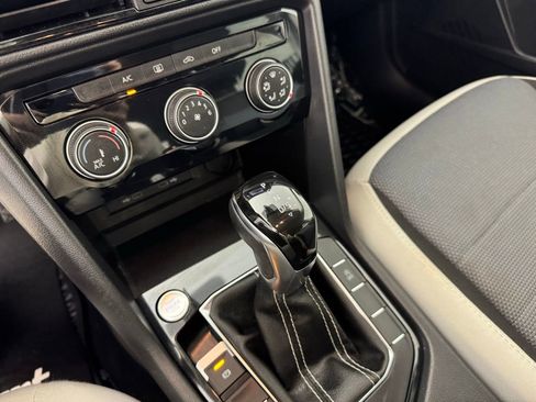 Used 2025 Volkswagen Taos S image 18