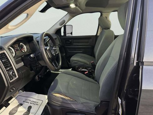 Used 2014 RAM 1500 ST w/ SXT Appearance Group image 10