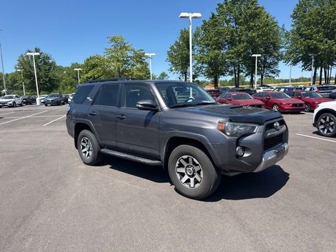 Used 2019 Toyota 4Runner TRD Off-Road Premium AWD/4WD image 6