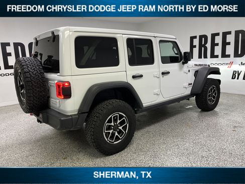 Used 2025 Jeep Wrangler Unlimited Rubicon image 4