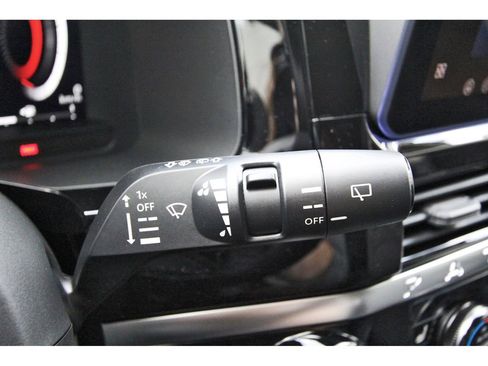 New 2026 Nissan Pathfinder SL w/ SL Premium Package (P04) FWD image 16