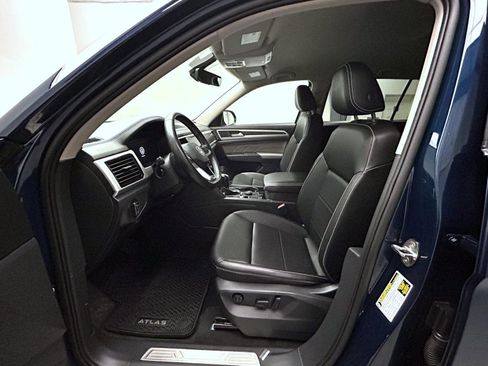 Used 2023 Volkswagen Atlas SE image 10