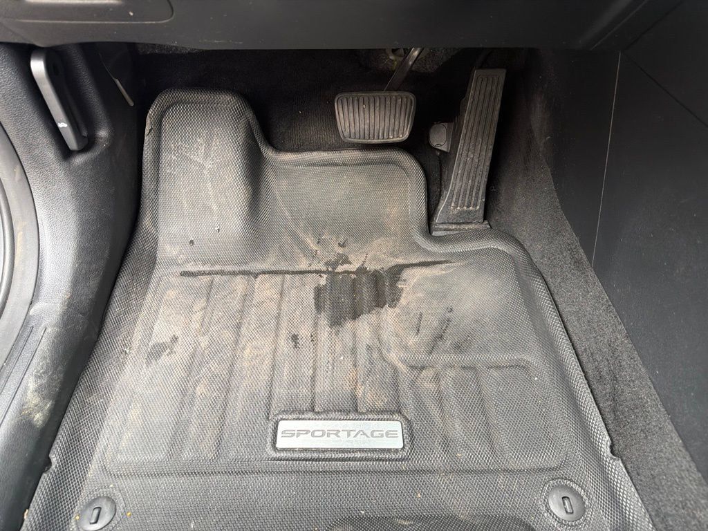 Used 2023 Kia Sportage LX FWD image 36