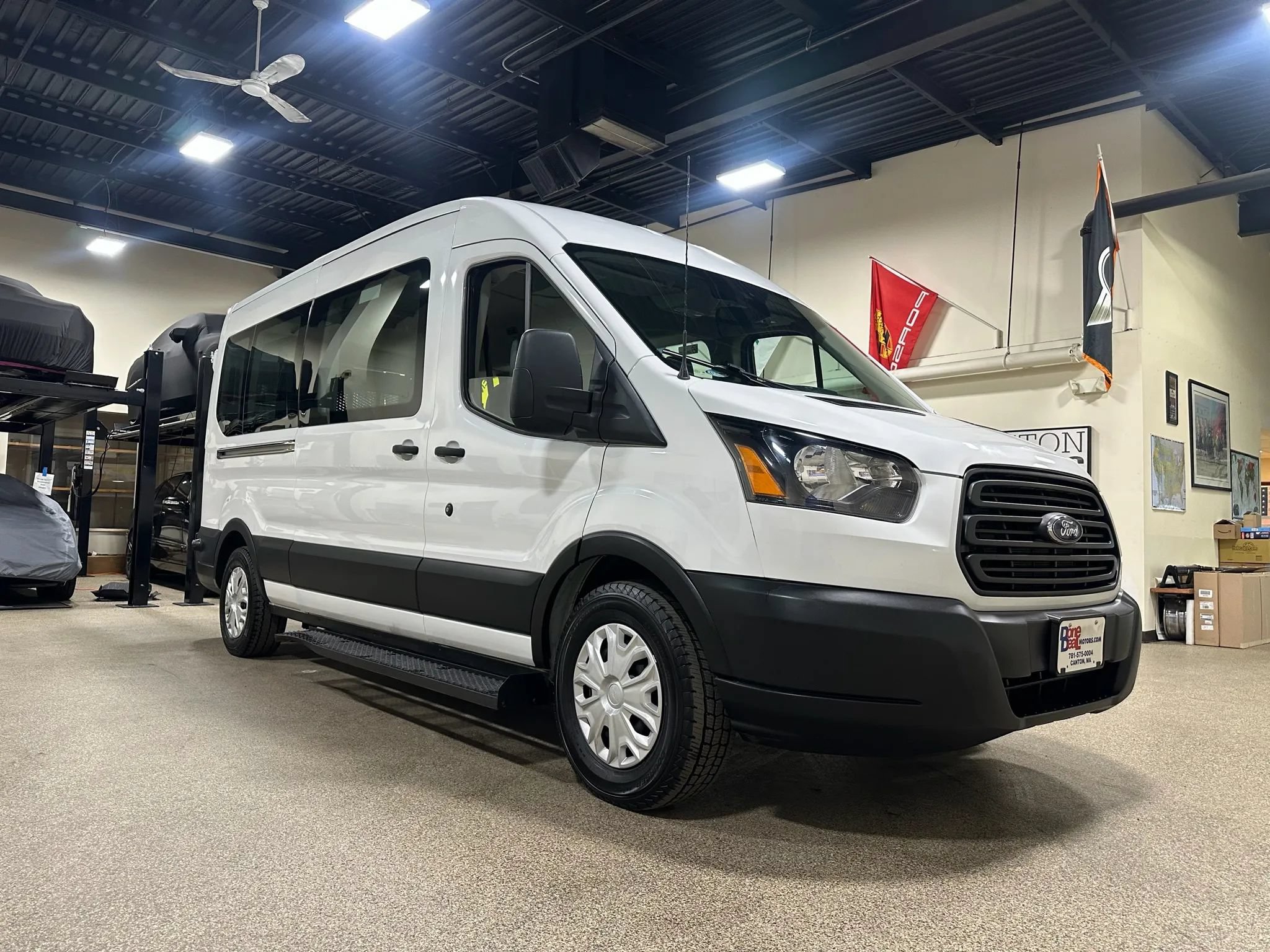 Used 2019 Ford Transit 350 XL RWD image 7