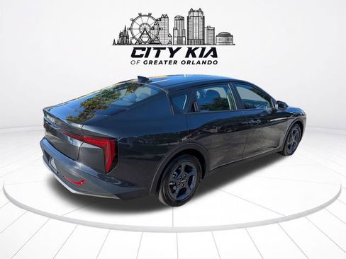 Certified 2025 Kia K4 FWD image 6