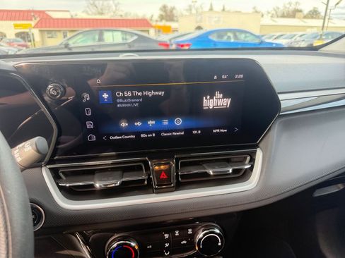 Used 2025 Chevrolet TrailBlazer LT image 21