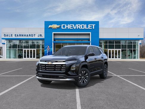 New 2026 Chevrolet Equinox LT w/ Convenience Package II FWD image 10