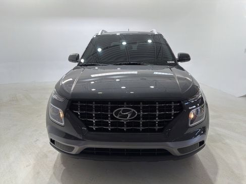 Used 2024 Hyundai Venue SEL image 4