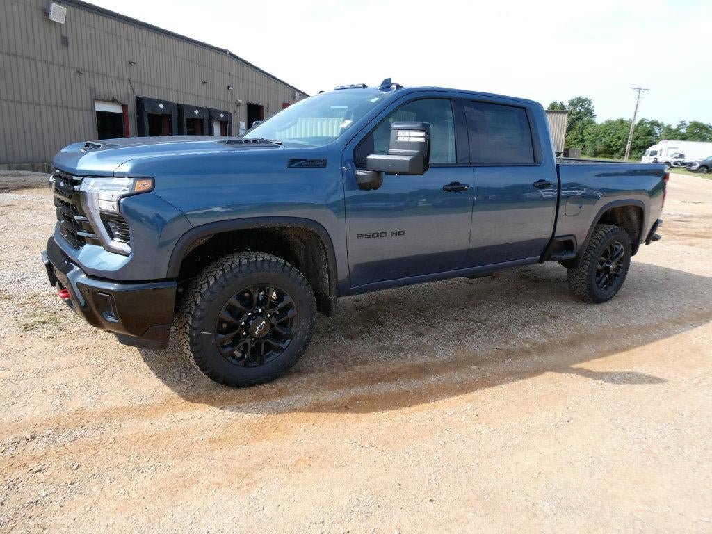 New 2026 Chevrolet Silverado 2500 LTZ w/ LTZ Plus Package AWD/4WD image 8