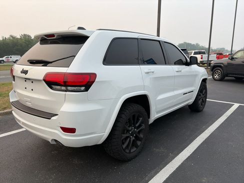 Used 2020 Jeep Grand Cherokee Altitude AWD/4WD image 6