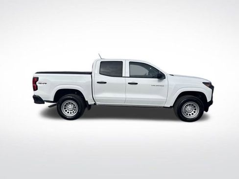 Used 2025 Chevrolet Colorado W/T w/ Advanced Trailering Package image 6