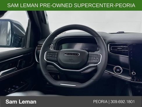 Used 2024 Jeep Wagoneer 4WD w/ Premium Group I image 11