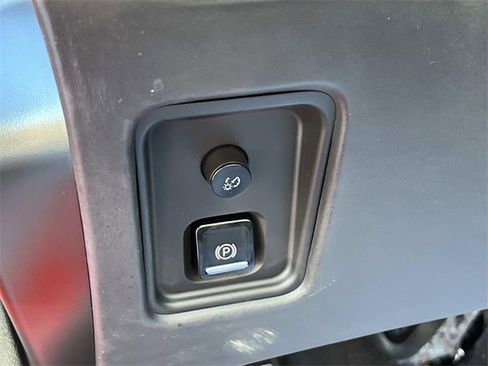 Used 2025 Chevrolet Corvette Stingray Premium Conv w/ 3LT image 30