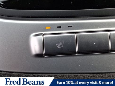 New 2026 Kia Carnival EX FWD image 21