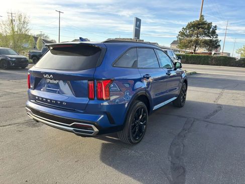 Used 2022 Kia Sorento SX image 5