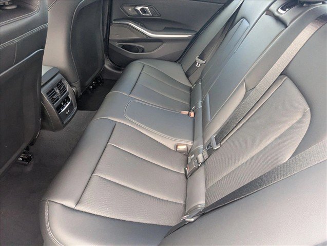 Used 2026 BMW 330i Sedan w/ Premium Package RWD image 15