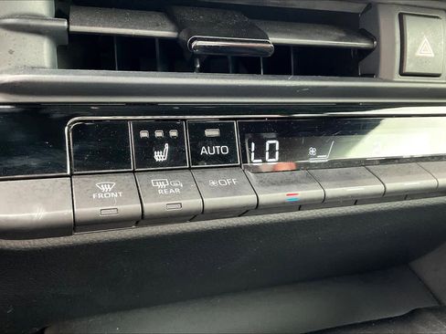 Used 2024 Toyota Crown XLE image 30