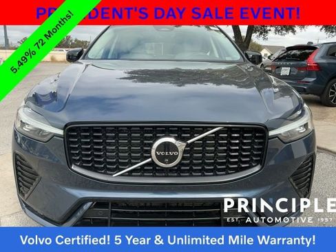 Certified 2023 Volvo XC60 B5 Plus image 3