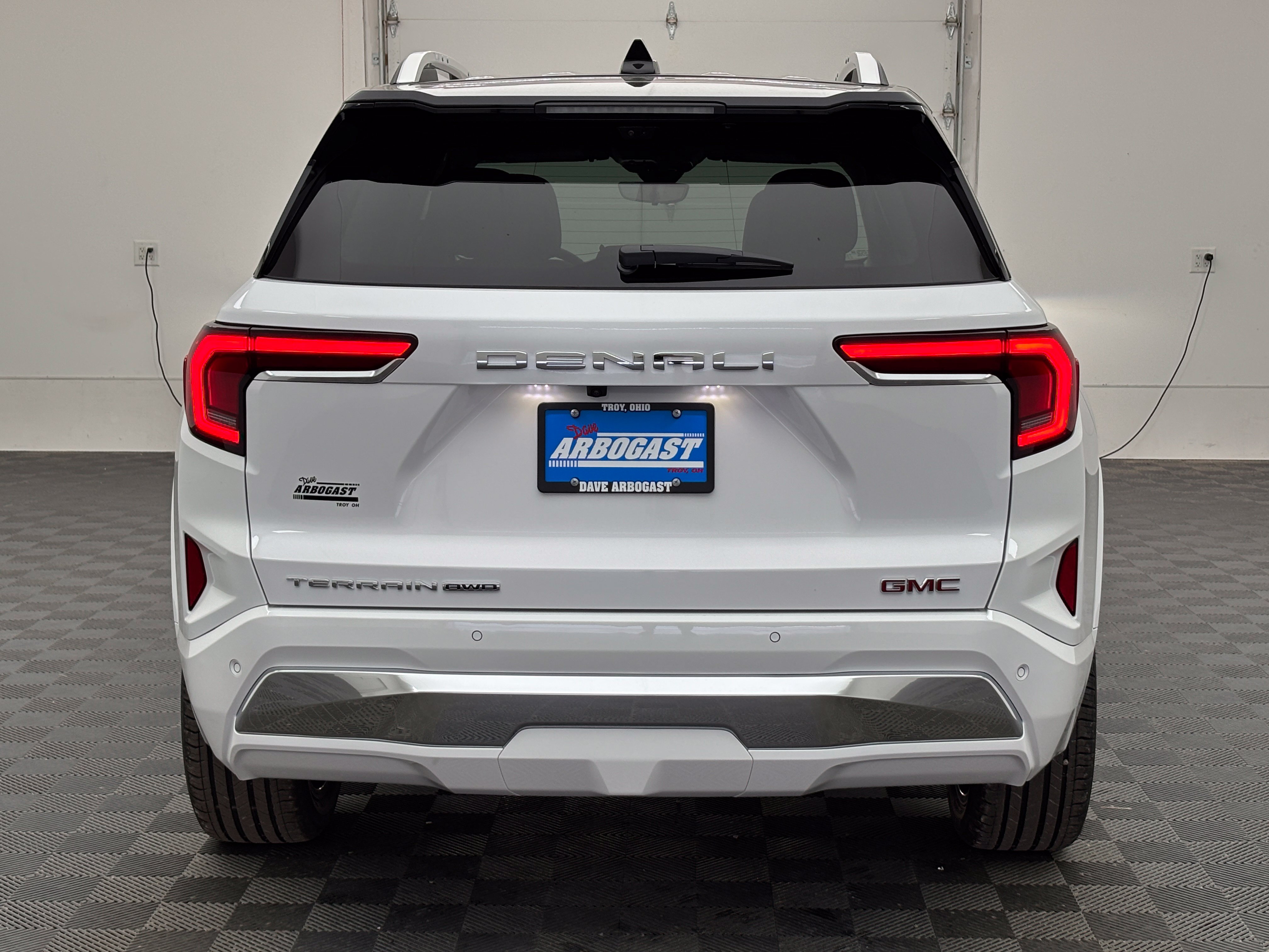 New 2027 GMC Terrain Denali w/ LPO, Floor Liner Package AWD/4WD image 11