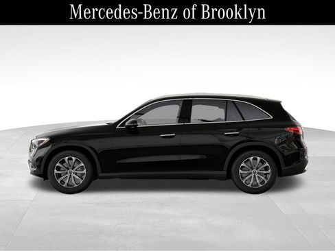 Certified 2025 Mercedes-Benz GLC 300 4MATIC image 34