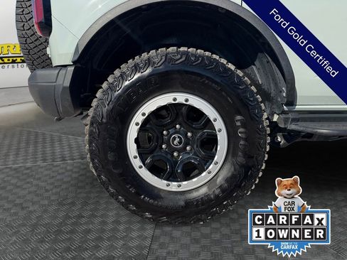 Certified 2023 Ford Bronco Badlands w/ Sasquatch Package image 17