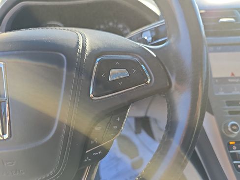 Used 2019 Lincoln MKZ Reserve w/ Luxury Package image 17