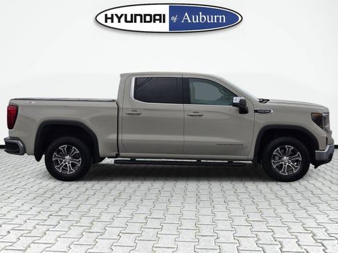 Used 2026 GMC Sierra 1500 SLE w/ X31 Off-Road Package AWD/4WD image 4