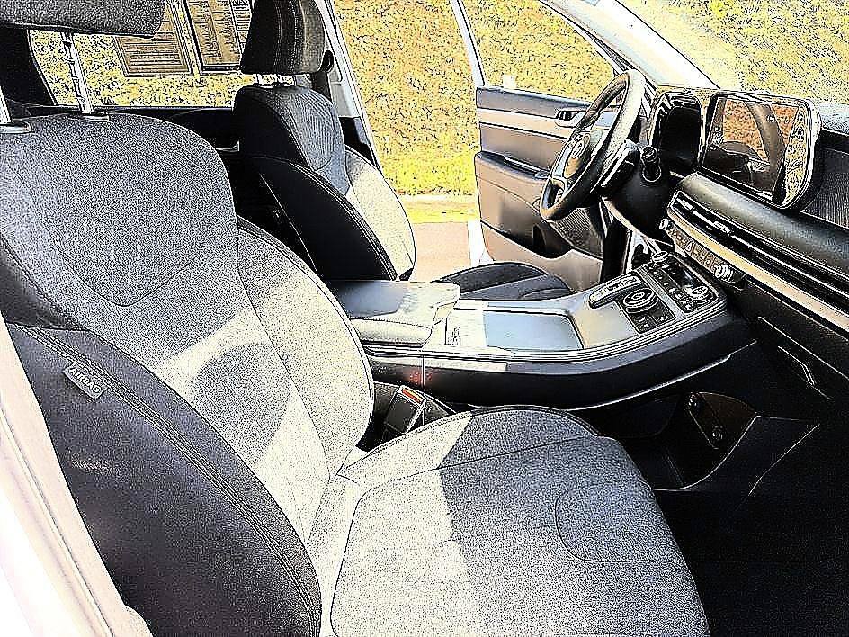 Used 2025 Hyundai Palisade SE FWD image 19