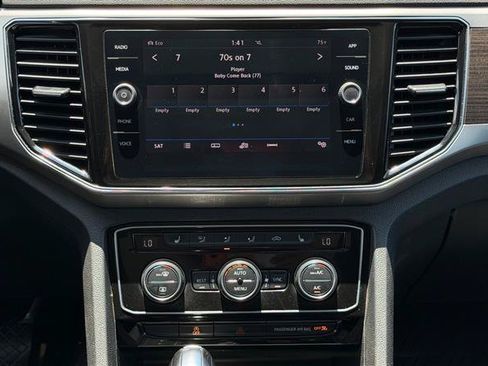 Used 2018 Volkswagen Atlas SEL AWD/4WD image 27