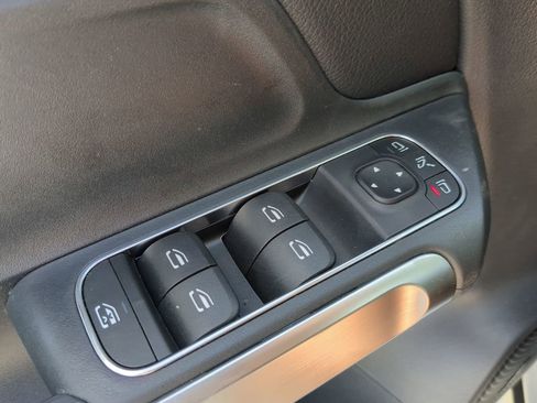 New 2024 Mercedes-Benz GLB 35 AMG GLB 35 AMG image 11