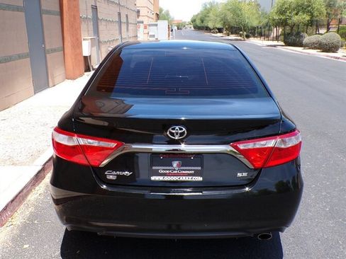 Used 2017 Toyota Camry SE FWD image 4