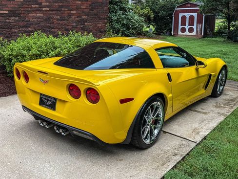 Used 2009 Chevrolet Corvette Z06 w/ Preferred Equipment Group RWD image 32