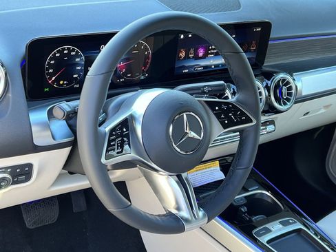 New 2026 Mercedes-Benz GLB 250 4MATIC image 14