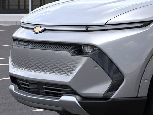 New 2025 Chevrolet Equinox EV LT AWD/4WD image 16