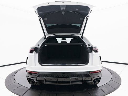 Used 2022 Lamborghini Urus image 21