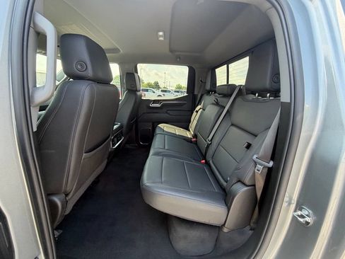 Used 2024 GMC Sierra 1500 Elevation w/ Elevation Premium Package AWD/4WD image 4