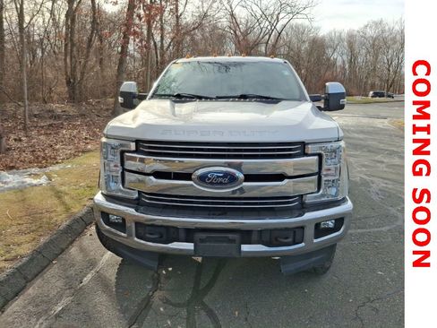 Used 2017 Ford F250 Lariat w/ Lariat Value Package image 2