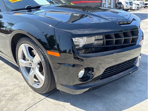 Used 2013 Chevrolet Camaro SS RWD image 9