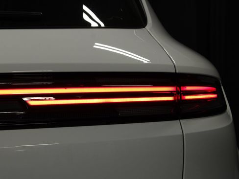 New 2026 Porsche Cayenne AWD/4WD image 22