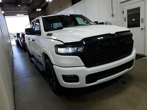 Used 2025 RAM 1500 Big Horn AWD/4WD image 1