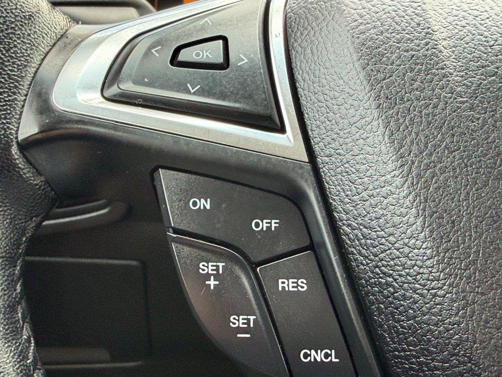 Used 2023 Ford Edge Titanium AWD/4WD image 16