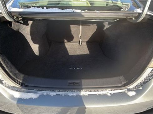 Used 2013 Nissan Sentra SV image 30