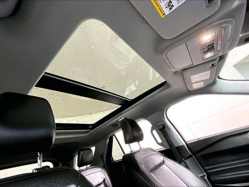 Used 2023 Ford Explorer XLT w/ Equipment Group 202A image 22